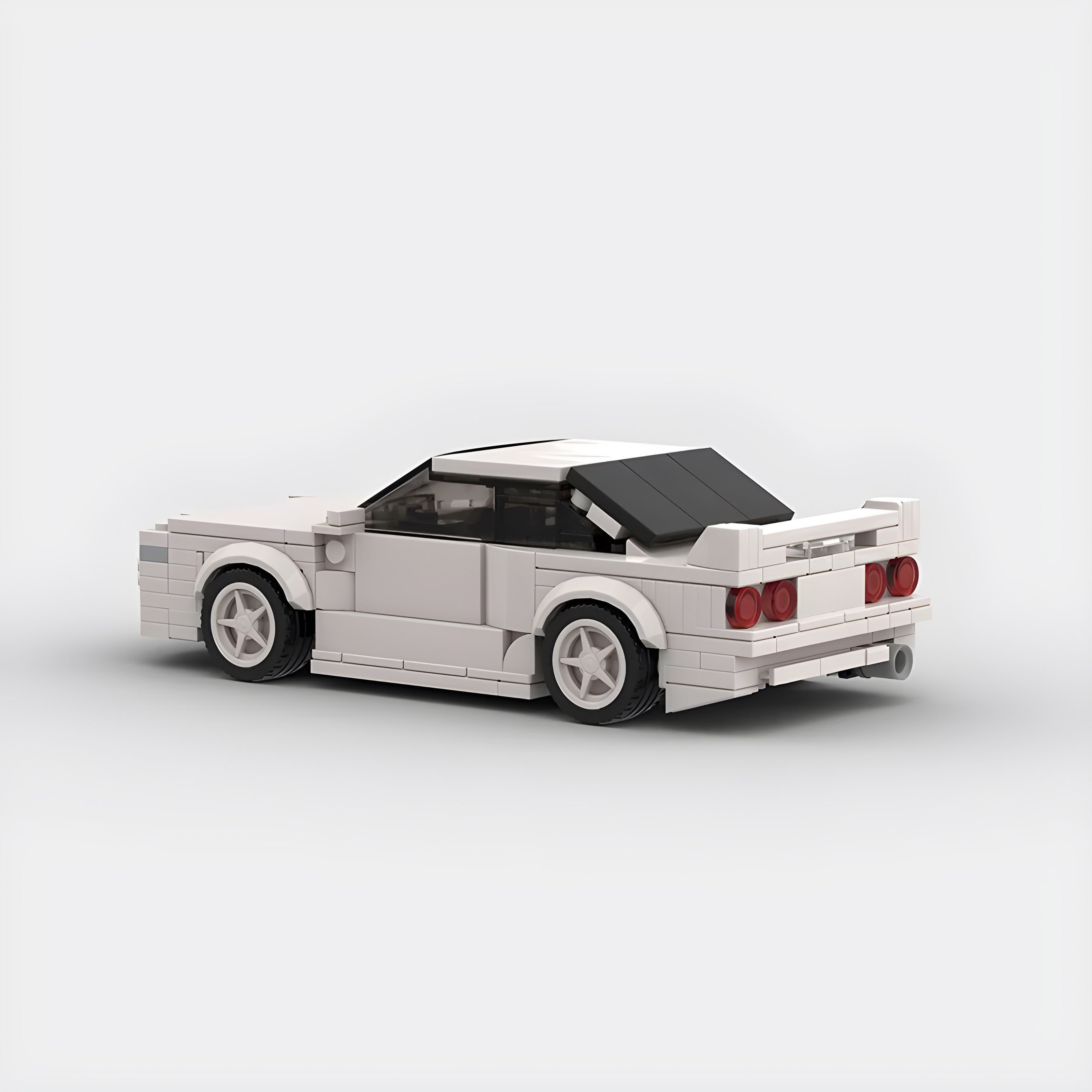 Nissan R32 Skyline GT-R | White