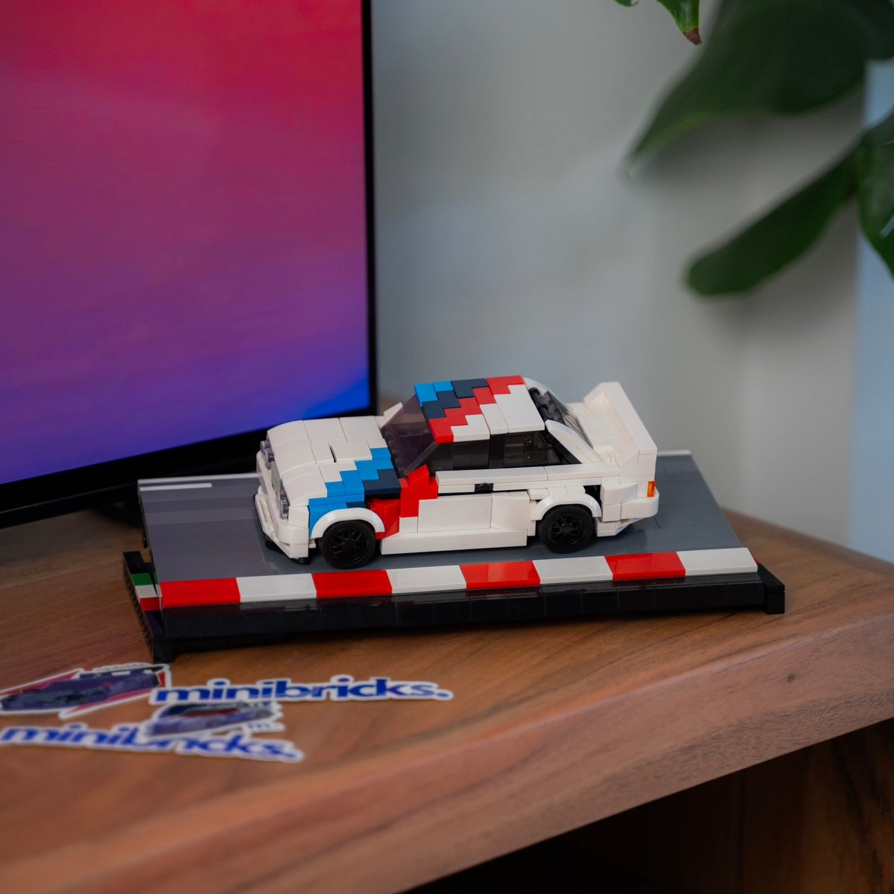 Minibricks™ Stand