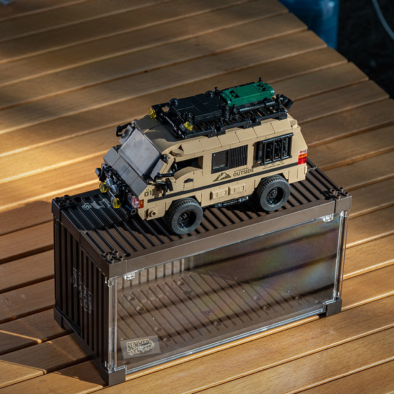 Retro 4x4 Camper Van