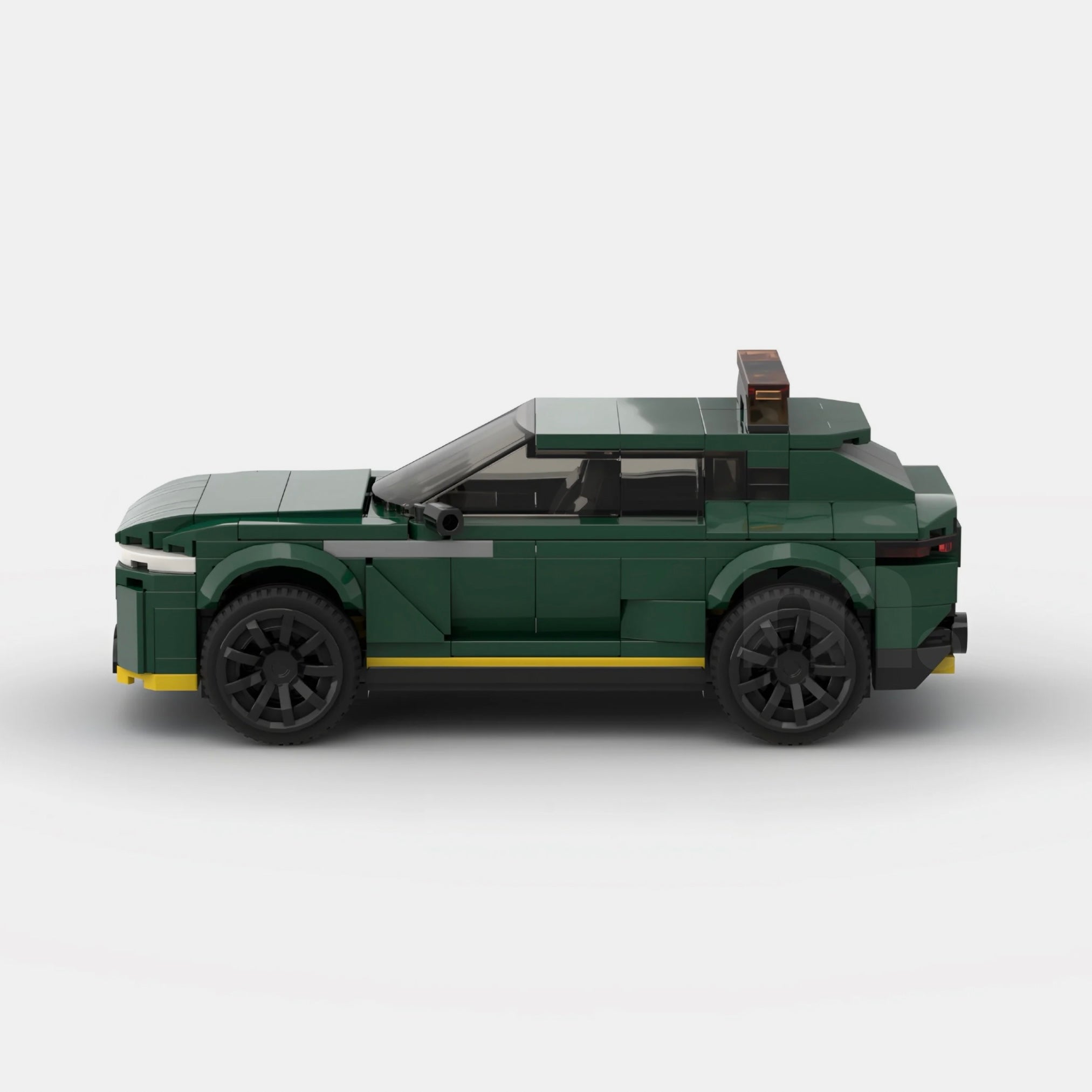 Aston Martin DBX707 | Medical Car