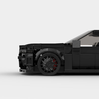 M4 G82 | Full Black